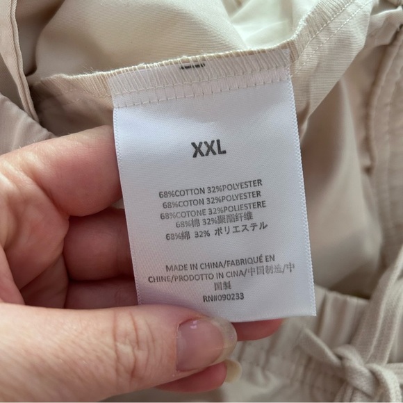 FEAR OF GOD ESSENTIALS Straight Leg Appliquéd Cotton-Blend Drawstring Trousers - Picture 7 of 9